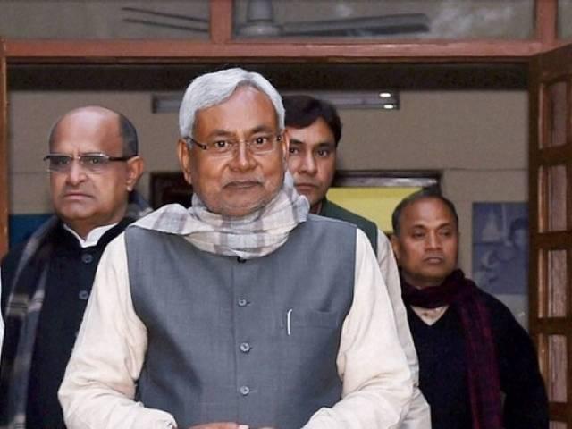 बिहार में नीतीश का बहुमत परीक्षण आज, जेडीयू के व्हिप जारी करने के बाद मांझी गुट की सदस्यता खतरे में Nitish Kumar likely to win trust vote today