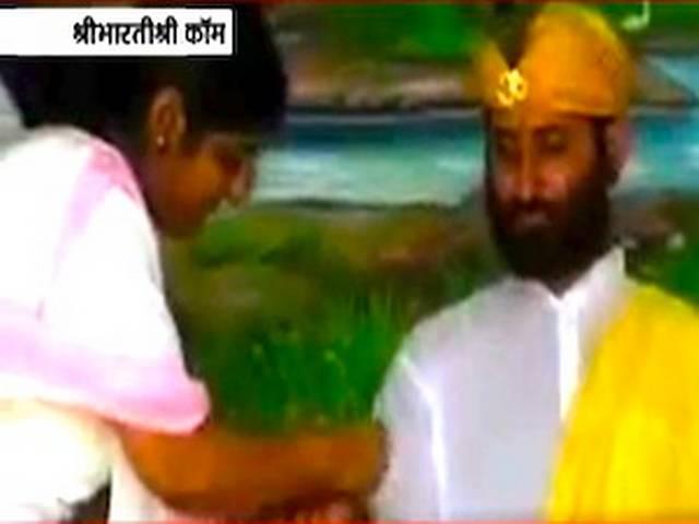 ABP न्यूज़ स्पेशल: क्या है आसाराम की बेटी भारती का सच? ABP न्यूज़ स्पेशल: क्या है आसाराम की बेटी भारती का सच?
