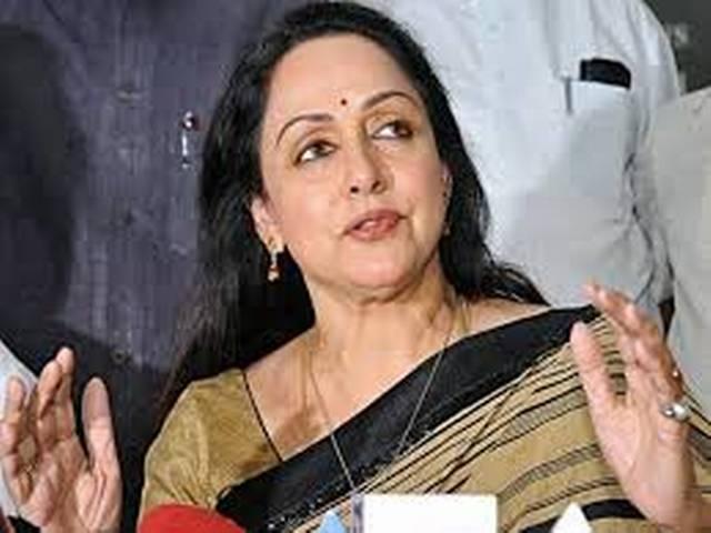 हेमा मालिनी ने मथुरा, वृंदावन में यमुना में गंदगी का मुद्दा उठाया hema malini