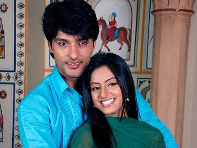 क्या अनस को बचाने के लिए दीपिका झूठ बोल रही हैं? Sandhya slaps Suraj: Deepika Singh of ‘Diya Aur Baati Hum’ fame slaps Anas Rashid