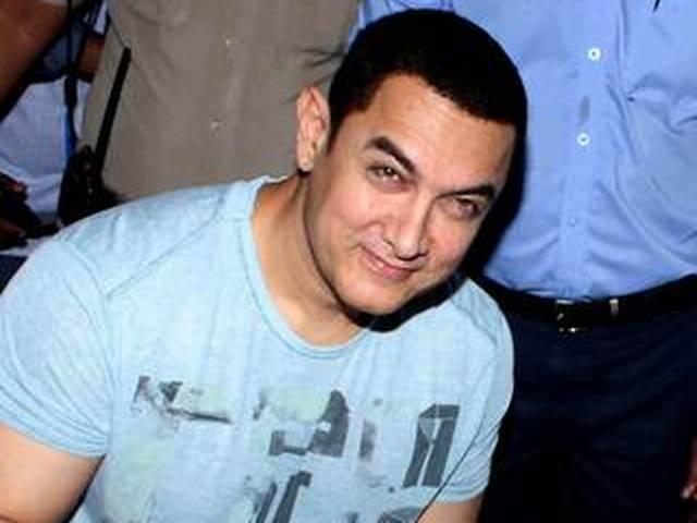 आमिर ने मीडिया संग मनाया 50वां जन्मदिन Aamir Khan_Birthday_