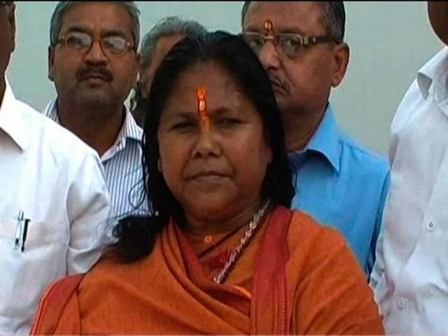 मसरत की रिहाई पर साध्वी निरंजन ज्योति ने खोला मोर्चा, समर्थन वापस लेने की मांग की sadhvi niranjan jyoti