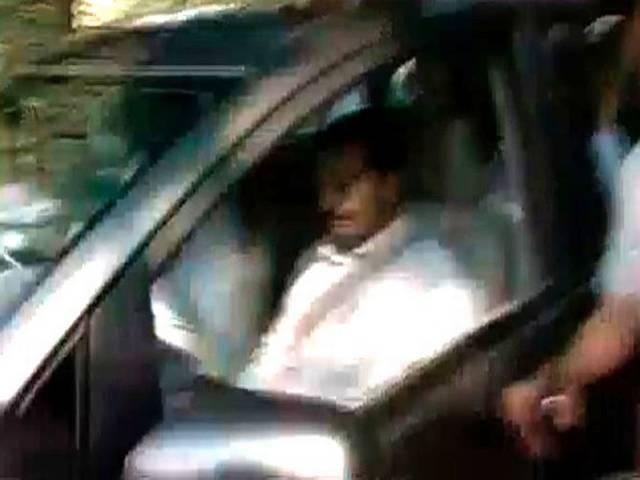केजरीवाल के आते ही आप में शांति के संकेत sanjay singh meet yogendra yadav