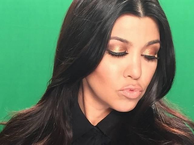 प्रेग्नेन्सी के बाद वजन घटाने की कोशिश में कोर्टनी कर्दशियां kourtney kardash