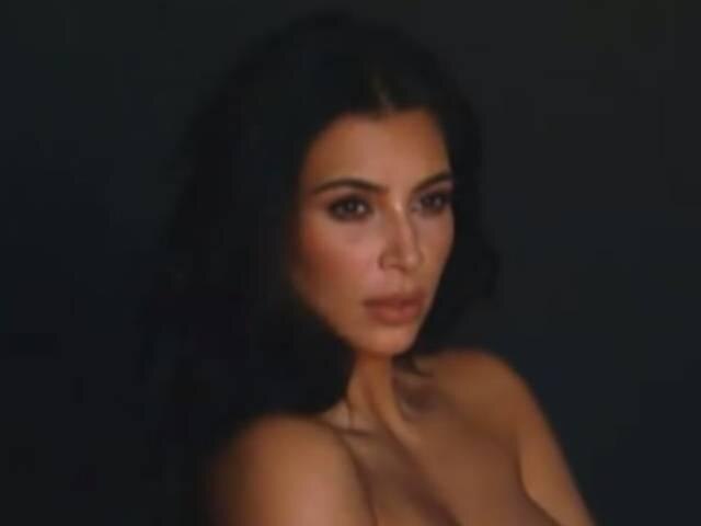 खुद पति ने ट्वीट की किम की न्यूड तस्वीरें kim kardashian_kanye west_nude photo_twitter_
