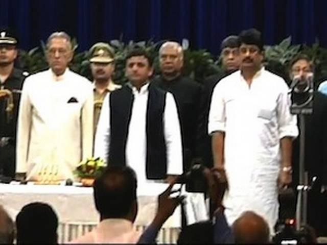 DEBATE: राजा भैया की वापसी अखिलेश के राज में गुंडों का प्रमोशन है? DEBATE: राजा भैया की वापसी अखिलेश के राज में गुंडों का प्रमोशन है?