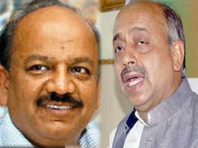 सीएम पद की उम्मीदवारी पर दिल्ली बीजेपी में 'बवाल', नहीं हो पाया अब तक फैसला' सीएम पद की उम्मीदवारी पर दिल्ली बीजेपी में ‘बवाल’, नहीं हो पाया अब तक फैसला’