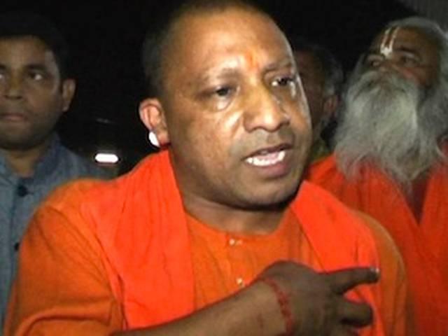 ‘संकल्प सभा’ में जा रहे योगी आदित्यानाथ सहित 22 गिरफ्तार ‘संकल्प सभा’ में जा रहे योगी आदित्यानाथ सहित 22 गिरफ्तार