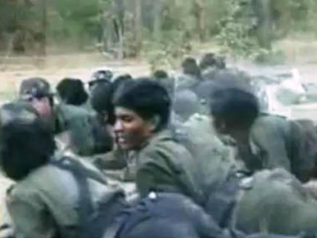 बिहार में 9 नक्सली गिरफ्तार, हथियार बरामद बिहार में 9 नक्सली गिरफ्तार, हथियार बरामद
