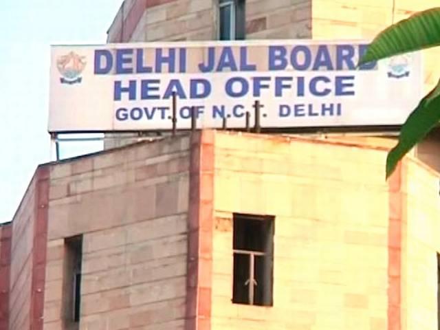 भ्रष्टाचार के आरोप में दिल्ली जल बोर्ड ने तीन कर्मियों को सस्पेंड किया DJB suspends three employees over corruption charges