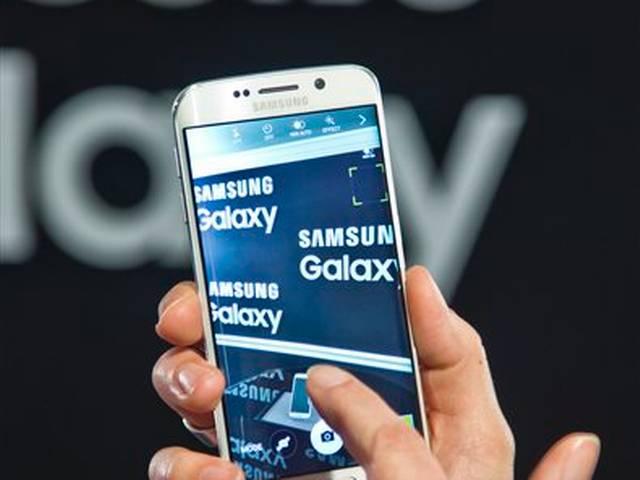 भारत में लॉन्च हुए गैलेक्सी S6 और गैलेक्सी S6 एज़, प्री बुकिंग शुरू Samsung launched Galaxy S6, Galaxy S6 Edge in India