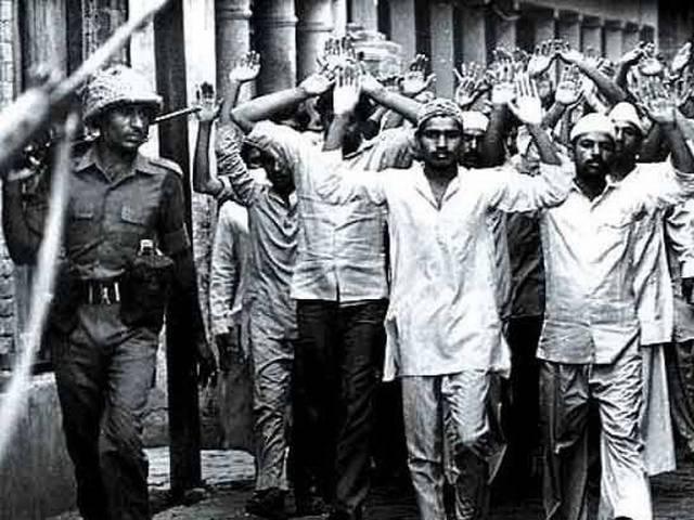 क्या मुस्लिमों के रहनुमा होने का दावा करने वालों ने ही विश्वासघात किया है ? Hashimpura massacre