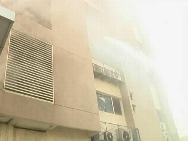 मुंबई की आठ मंजिला बिल्डिंग में आग mumbai_kanatiya_building_fire