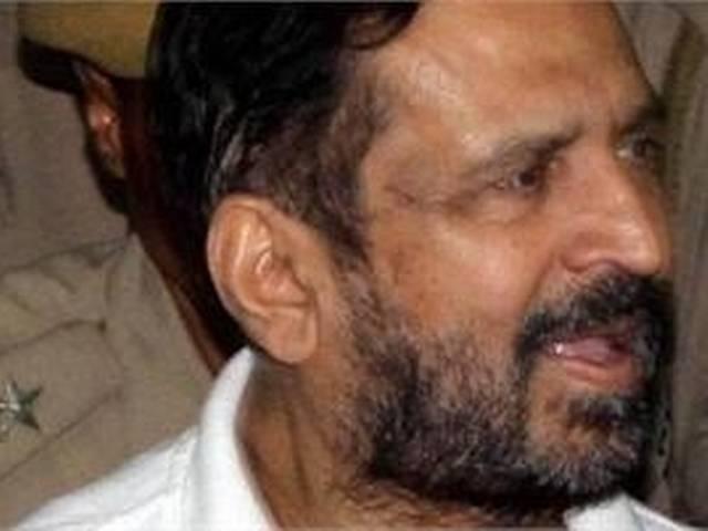 मुझे लंदन जाने का पूरा अधिकार है: कलमाडी मुझे लंदन जाने का पूरा अधिकार है: कलमाडी