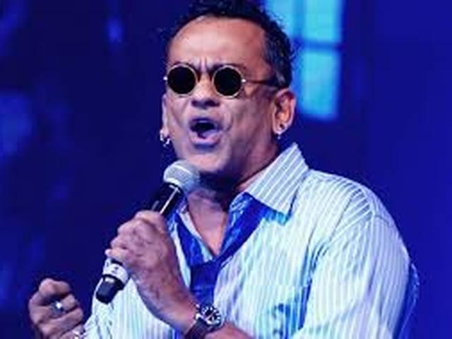 गोवा में किस पर बैन को खत्म करना चाहते हैं रेमो Singer_Remo Fernandes