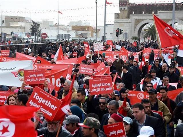 ट्यूनीशिया में आतंकवाद विरोधी मार्च, हजारों लोग शामिल हुए Tunis Bardo Museum attack: Thousands join protest march