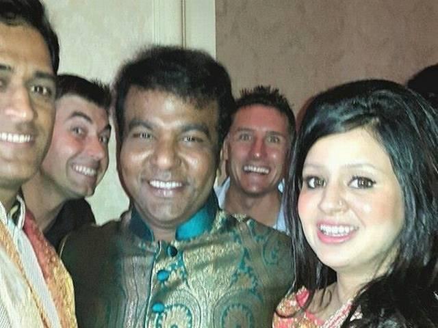 प्रियंका के साथ सात जन्मों के बंधन में बंधे सुरेश रैना Priyanka Chaudhary_Suresh Raina_