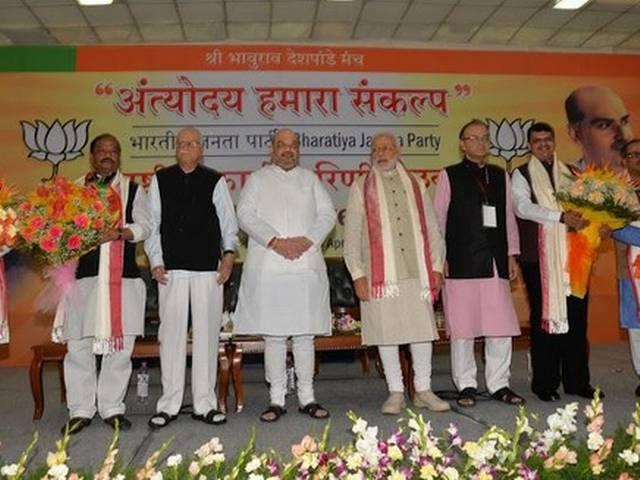 बीजेपी की बैठक का आखिरी दिन, आडवाणी भी करेंगे संबोधित BJP national executive meet underway in Bengaluru