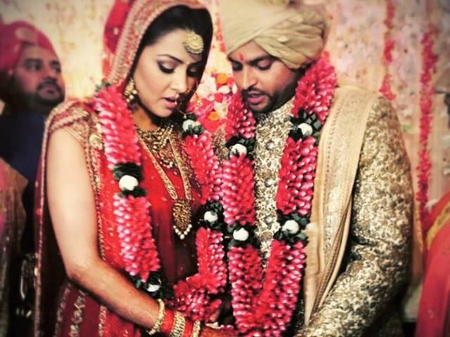 प्रियंका के साथ शादी के बंधन में बंधे सुरेश रैना Priyanka Chaudhary_Suresh Raina_