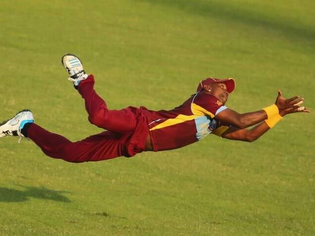 ब्रावो की कैच बनी साल की सर्वश्रेष्ठ तस्वीर bravo catch