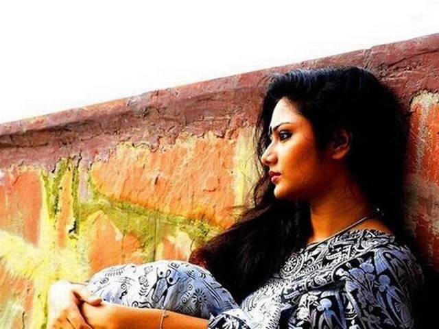 फंदे से झूलती मिली टीवी अदाकारा की लाश bengali tv actor allegedly commits suicide