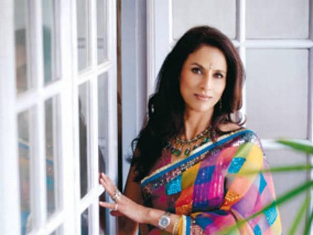 ट्वीट विवाद: महाराष्ट्र विधान सभा ने शोभा डे को भेजा नोटिस Tweet row: Maharashtra Legislature notice to Shobhaa De