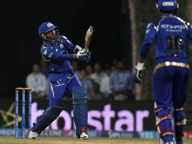 IPL: भज्जी की तूफानी पारी लेकिन 18 रन से हार गई मुंबई mumbai indians vs kings