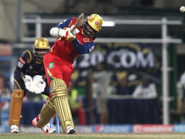 IPL: गेल ने आईपीएल में छक्कों का दोहरा शतक पूरा किया chris gayle
