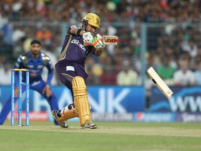 गौतम गंभीर बीमार, टीम के साथ पुणे नहीं जाएंगे Illness keeps Gambhir off KKR flight