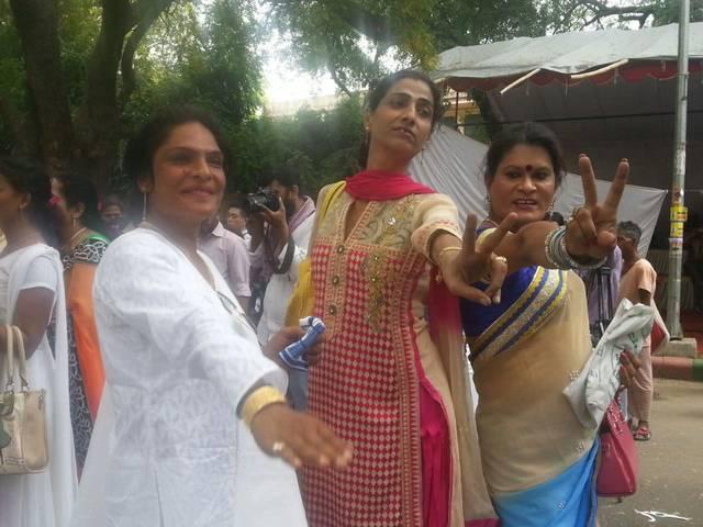 किन्नर समुदाय को अभी भी तिरस्कृत दृष्टि से देखते हैं लोग transgenders