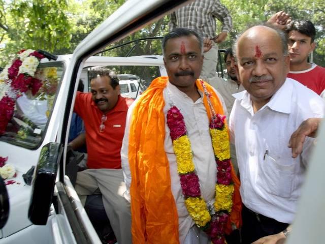 जानें: कौन हैं संजय जोशी? पीएम मोदी और संजय जोशी के बीच क्या है झगड़ा? Who is sanjay Joshi?