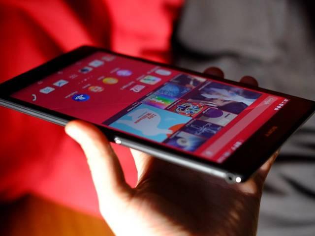 20.7MP दमदार कैमरे के साथ एक्सपीरिया z4 हुआ लॉन्च 20.7MP CAMERA SMARTPHONE Z4 LAUNCH