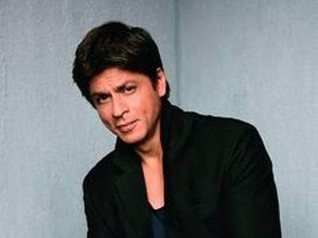 शाहरूख ने शुरू की ‘रईस’ फिल्म की शूटिंग Bollywood superstar Shah Rukh Khan begins filming ‘Raees’