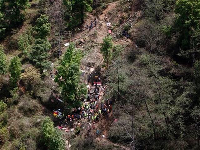 नेपाल बस हादसा: 17 श्रद्धालुओं के शव गुजरात पहुंचे nepal bus accident