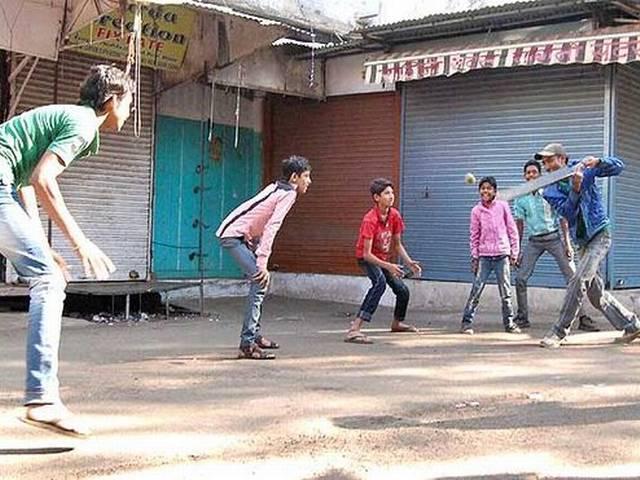 क्रिकेट खेलते समय 6 साल के बच्चे की मौत Cricket_A Baby Died_Playing Cricket_