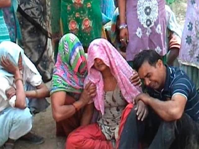 कुदरत की मार के बाद किसानों पर प्रशासन का कहर farmer suicide