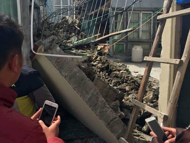 भूकंप से तिब्बत में कई मकान धराशायी, तीव्रता 8.1 मापी गई China_Tibet_Nepal_EarTHQUAKE.jpg