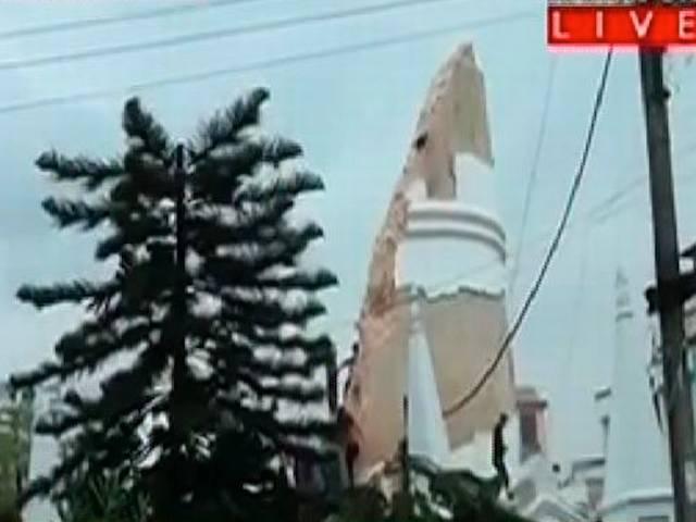 एनडीआरएफ कर्मियों, राहत सामाग्री को नेपाल भेजा गया earthquake