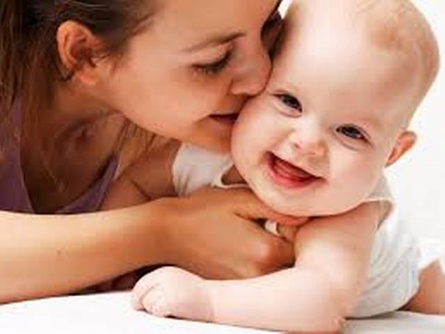सरोगेट मदर्स से जन्मे 25 बच्चों को नेपाल से इस्राइल लाया जाएगा Israel to airlift 25 babies from Nepal born to surrogates