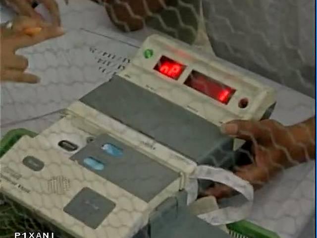 ABP LIVE: बंगाल निकाय चुनाव में TMC को भारी बढ़त, 92 में से 76 निकायों पर TMC आगे abp_live