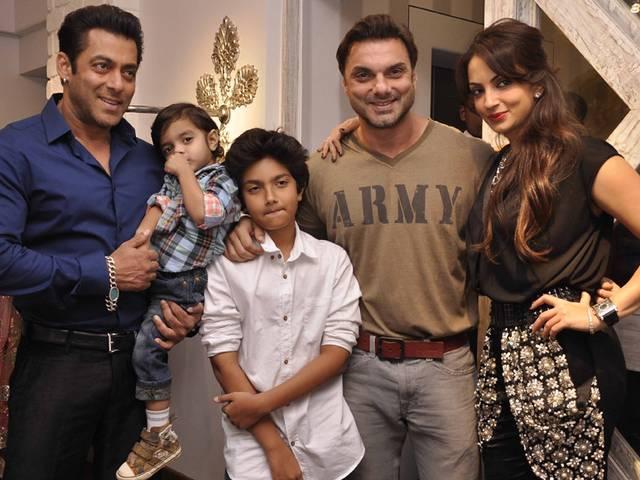 इसलिए सलमान का घर है मिनी इंडिया! salman khan called his family mini india