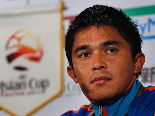भूकंप पीड़ितों की मदद के लिए सुनील छेत्री ने मिलाया NGO से हाथ EARTHQUAKE_sunil chhetri