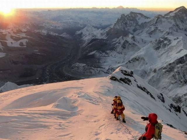 एवरेस्ट पर चढ़ाई करने गईं भारत की दस बेटियां सुरक्षित लौटी India daughters and mount everest