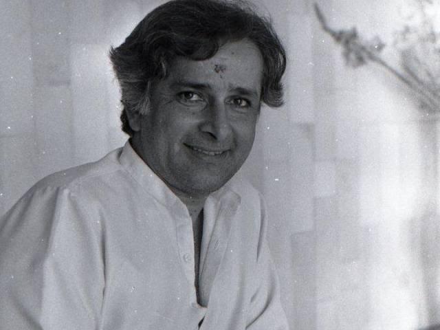राष्ट्रीय फिल्म समारोह में अनुपस्थिति के बावजूद खूब सराहे गए शशि कपूर Shashi Kapoor_