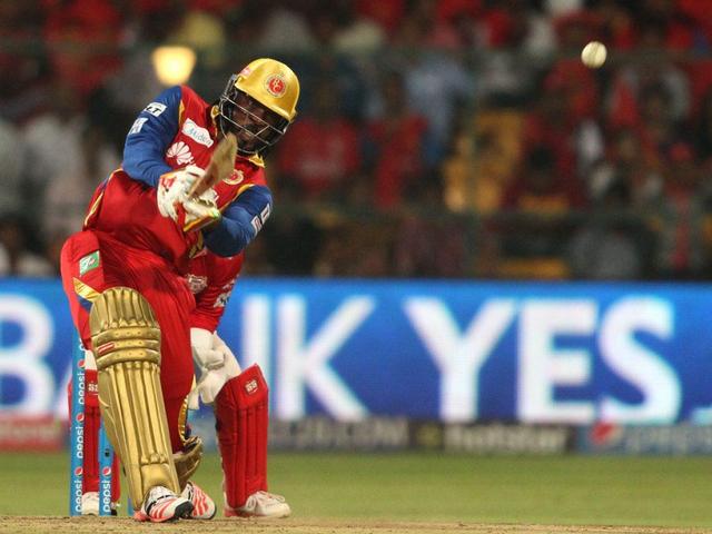 गेल ने IPL में लगाया अपना पांचवां शतक Chris Gayle