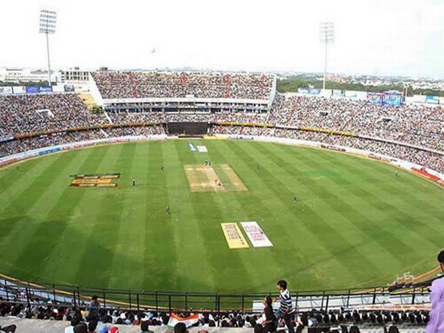 IPL-8: क्वालीफायर-1 के लिए शुरू हुई टिकटों की बिक्री IPL_TICKET