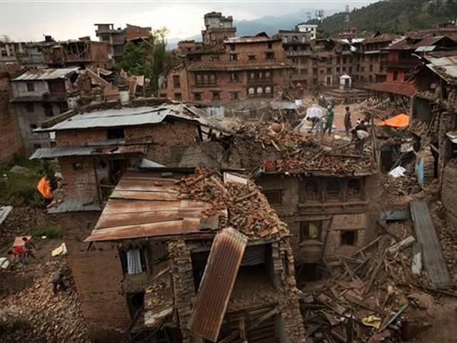 नेपाल में फिर लगे भूकंप के तीन झटके nepal_earthquake