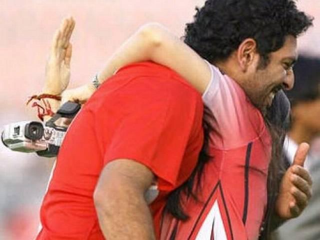 तो क्या कोई बता सकता है कि हुमा अंजुम, युवराज की कौन है? Yuvraj Singh_IPL_Team India_Delhi Daredevils_Alia Bhatt_
