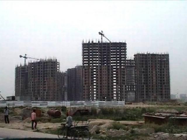 नोएडा एक्सटेंशन में फ्लैट खरीदने वालों को बड़ी राहत, सुप्रीम कोर्ट ने किसानों को जमीन लौटाने से किया इनकार noida_extension_flats_ sc_verdict