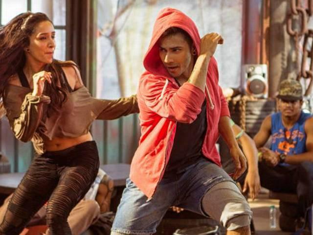 Watch: 'एबीसीडी 2' का दूसरा गाना 'सुन साथिया' रिलीज, वरूण ने श्रद्धा को प्रपोज किया Sun Saathiya | Disney’s ABCD 2 | Varun Dhawan & Shraddha Kapoor